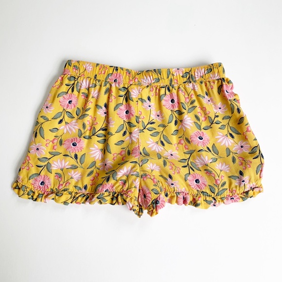 Mustard Yellow Floral Shorts w/ Ruffle Trim 2T - Picture 5 of 5